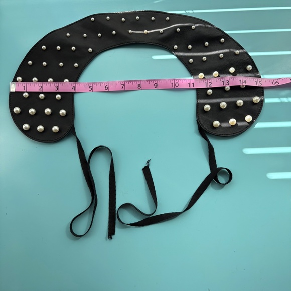 Clare V Peter Pan leather collar - Picture 3 of 7